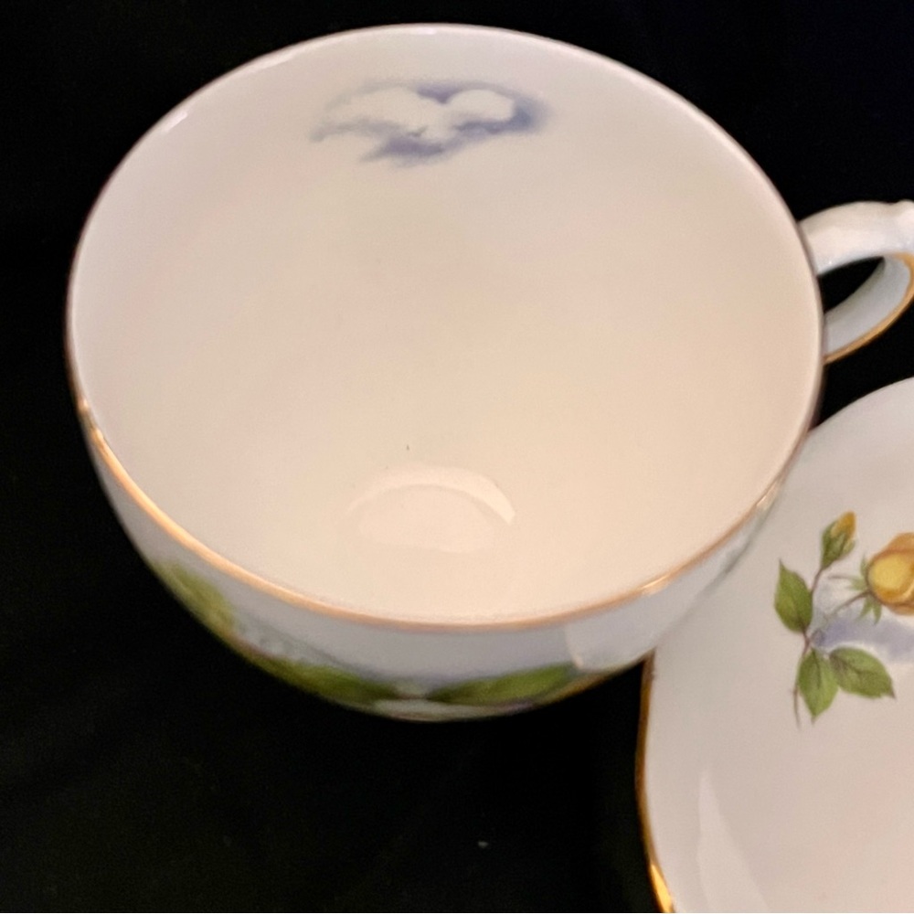 VTG Gainsborough England Fine Bone China Yellow Rose Teacup & Saucer Set Gilded - Picture 12 of 17